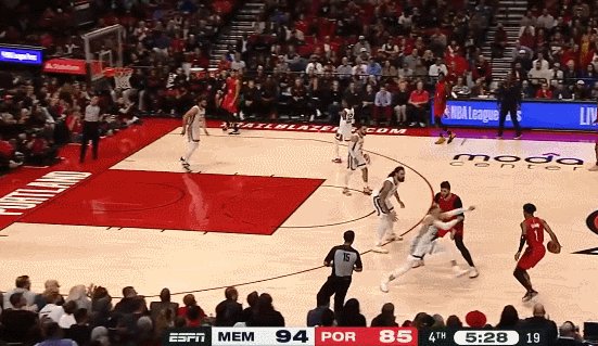 1667733825312061878.gif mk体育官网-【观察】大合同到手继续进步 小西蒙斯这块宝押对了