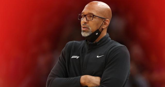 mk体育观看-场外风波并未影响太阳众将 蒙蒂助球队团结一心