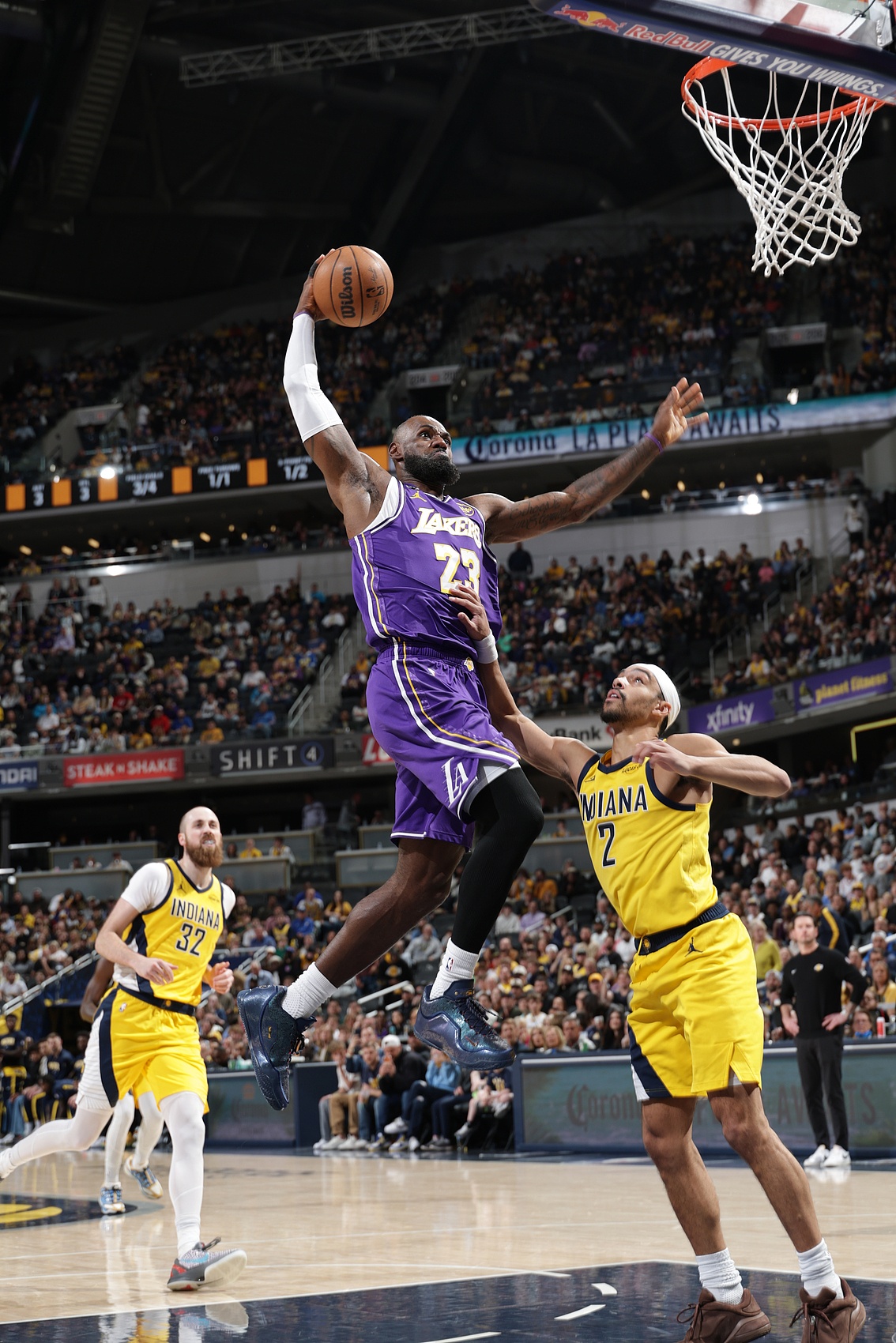 mk体育官网-老詹留不留？真给小里2.4亿？湖人季后赛成走过场 夏天只能开盲盒